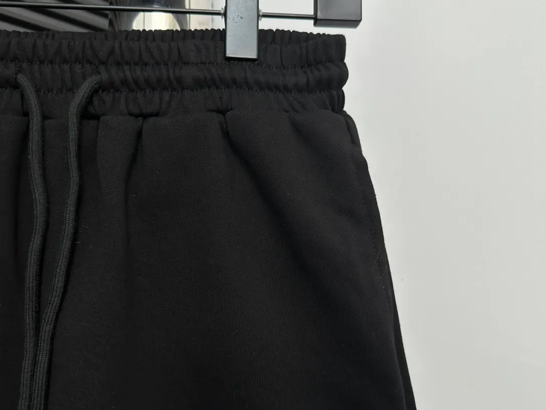 【BURBERRY】 Classic ， ， ， 、 、 、1:1 。 ， Same Style ：Black Sizes：M-XXL